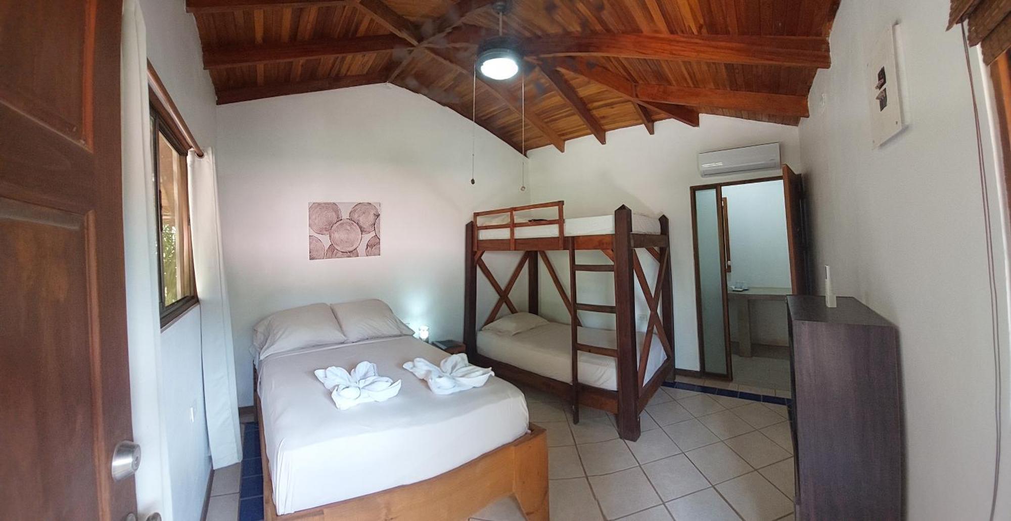 Indra Inn Playa Grande Extérieur photo