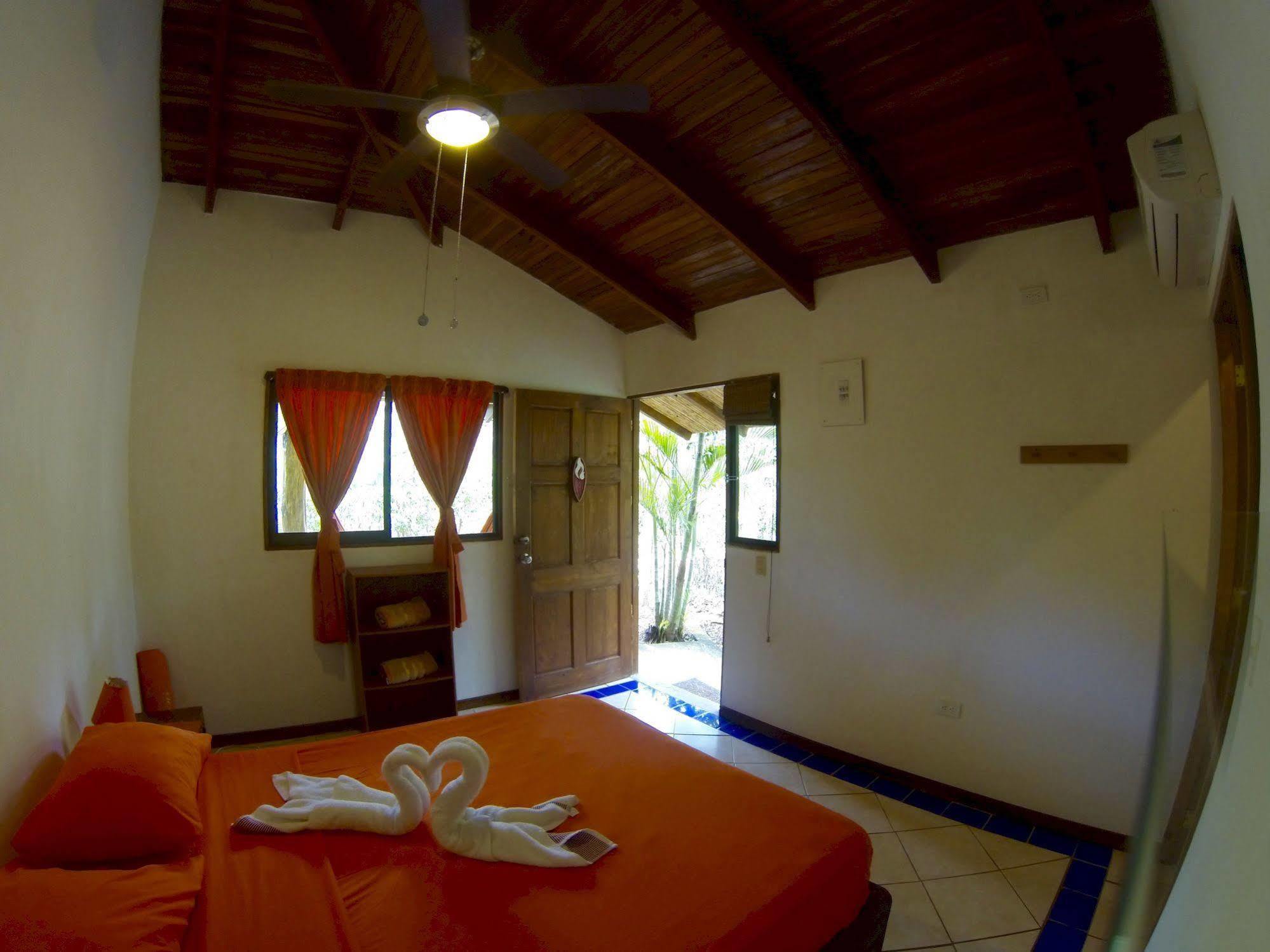 Indra Inn Playa Grande Extérieur photo