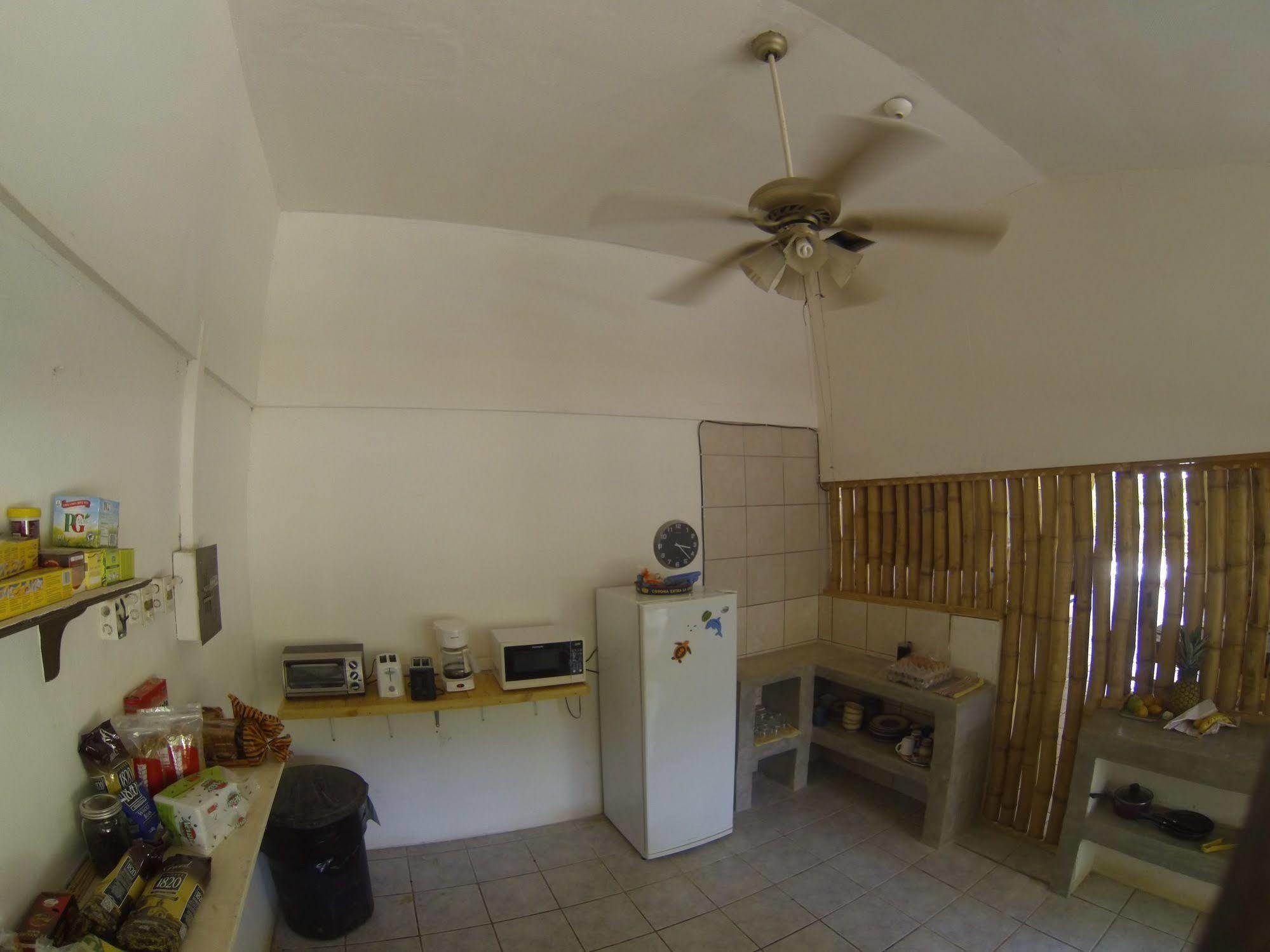 Indra Inn Playa Grande Extérieur photo
